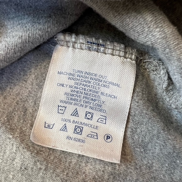 Lands’ End gray Top - Picture 7 of 8